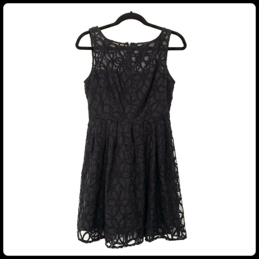 ❌UNAVAILABLE❌BB Dakota cocktail dress - Picture 3 of 7